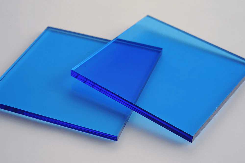 Цветни стъкла 9 a blue glass pieces on a white surface